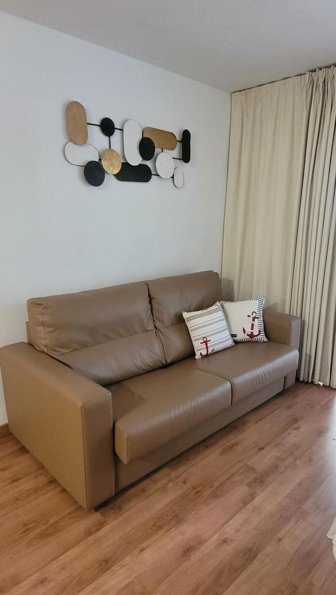 Platan Apartment Салоу Екстер'єр фото